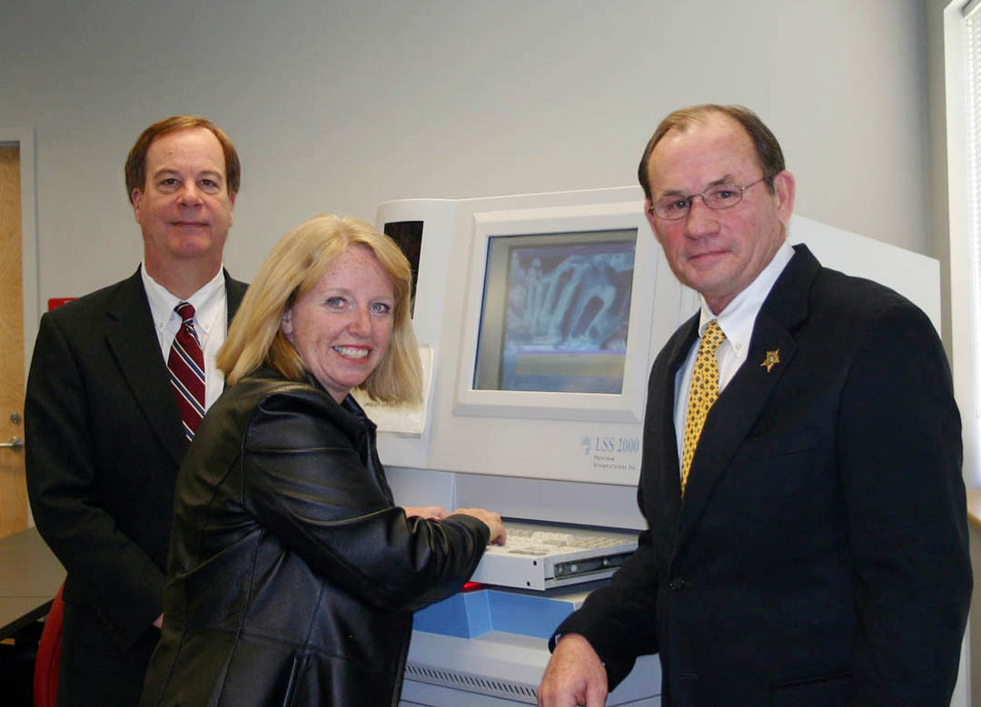 Central Carolina receives fingerprint machine from Harnett Sheriffs Department 