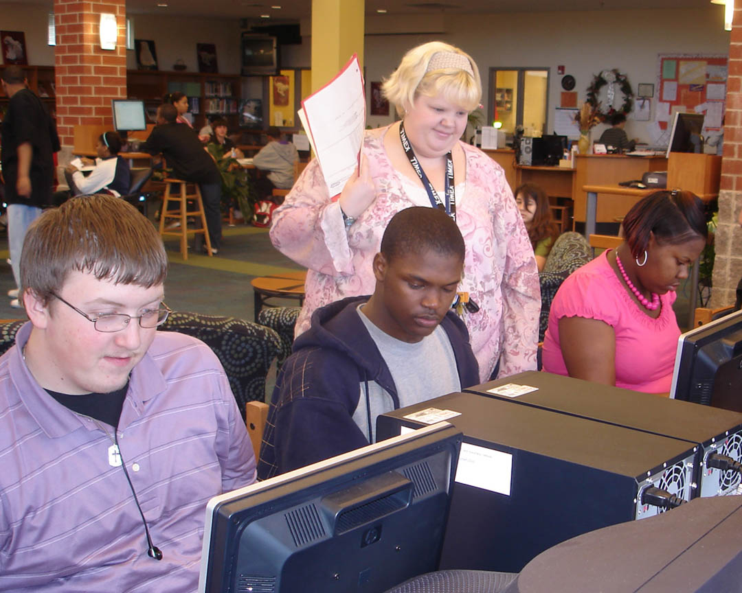 Lee County Schools, CCCC create E-Lee College Academy