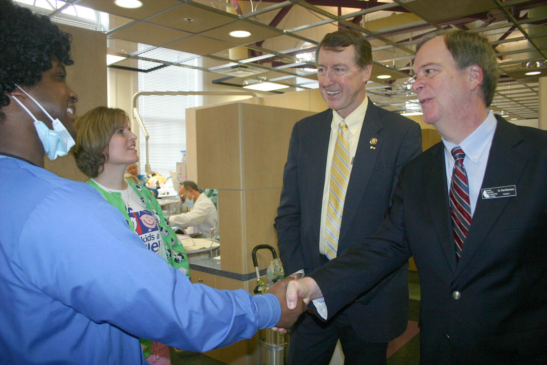 Congressman Bob Etheridge visits Give Kids A Smile at CCCC