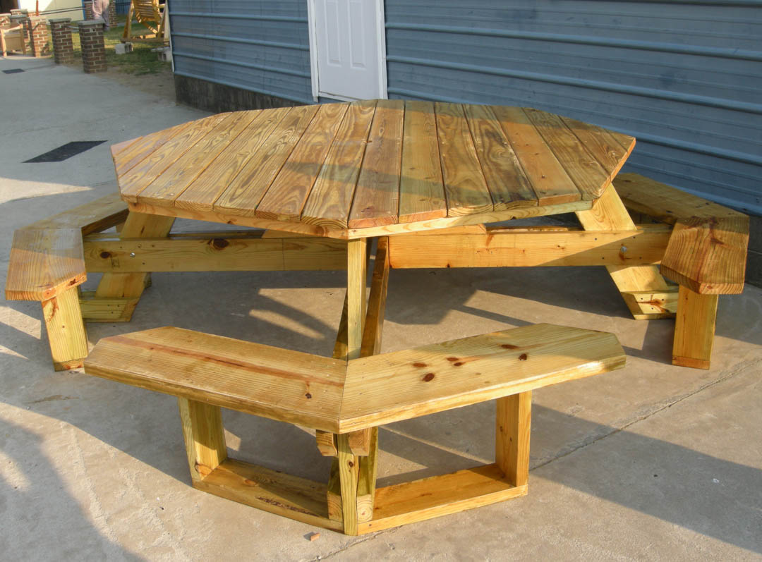 DIY Octagon Wooden Picnic Table Plans Free