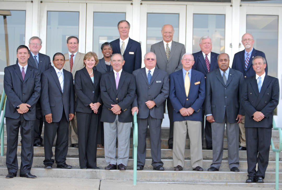 CCCC trustees elect new chairman, swear in new, reappointed trustees