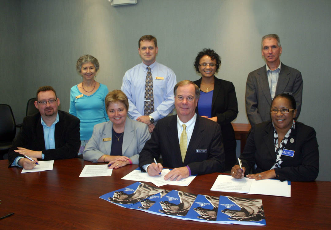 CCCC-FSU sign dual enrollment agreements