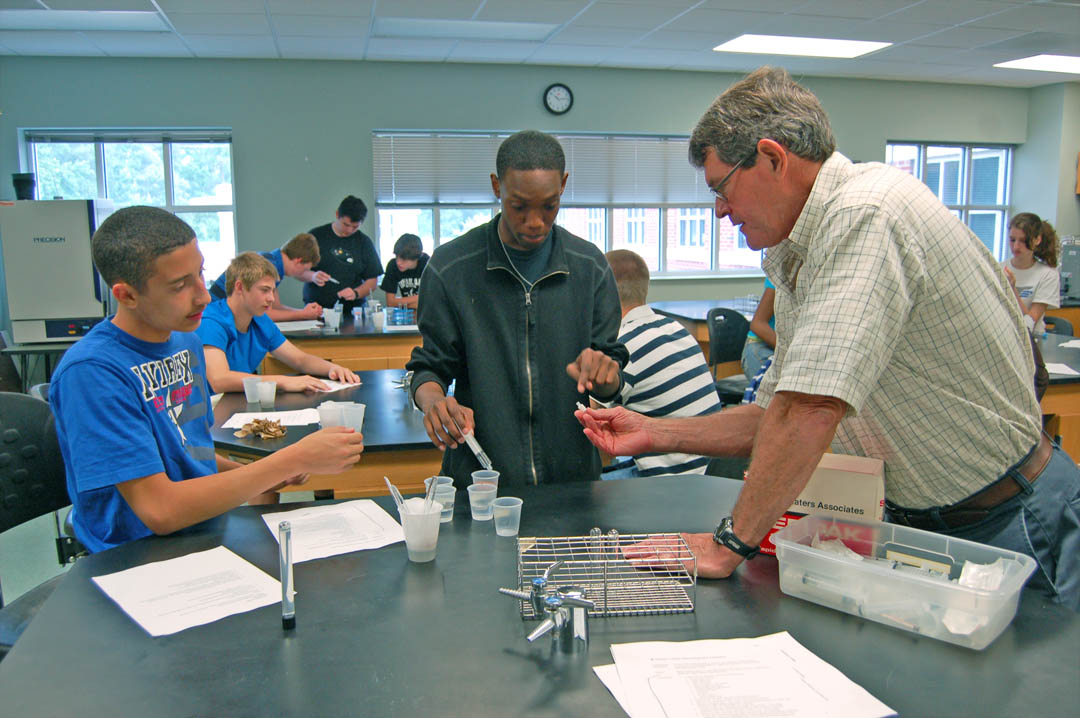 Upward Bound Math and Science students get taste of college at CCCC