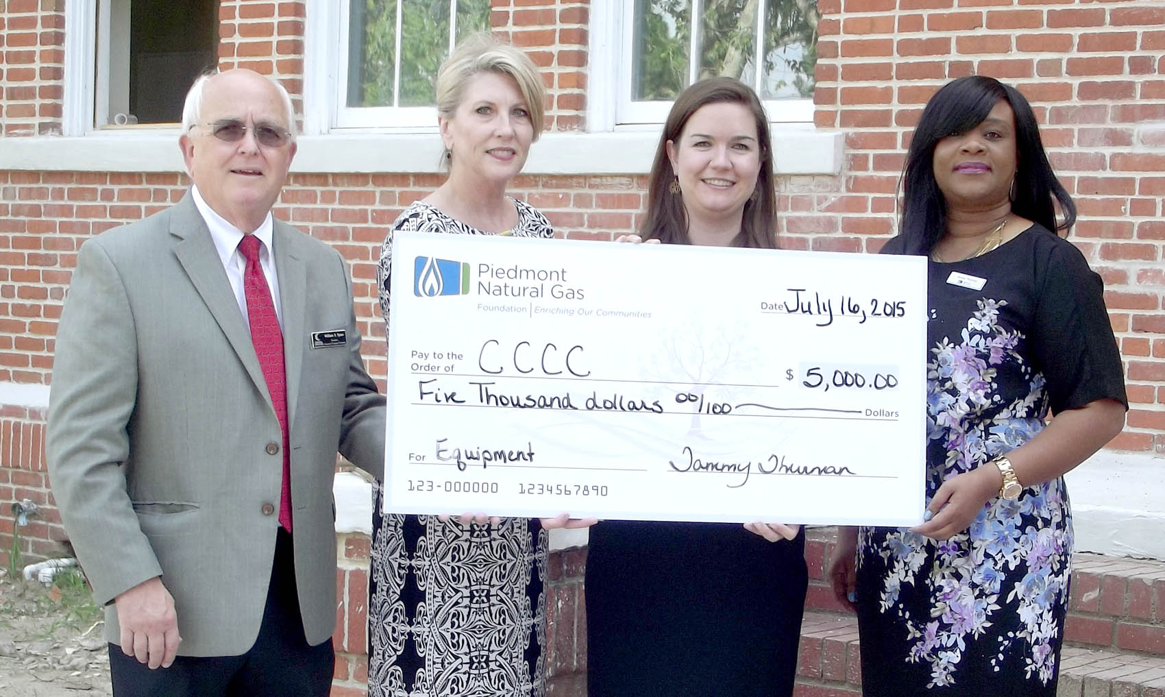 Piedmont Natural Gas Foundation donates to CCCC