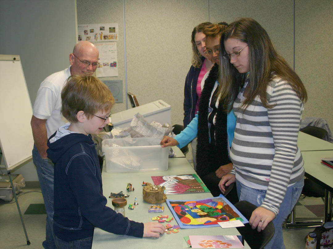 10-year-old educates CCCC students on cool art activities - News