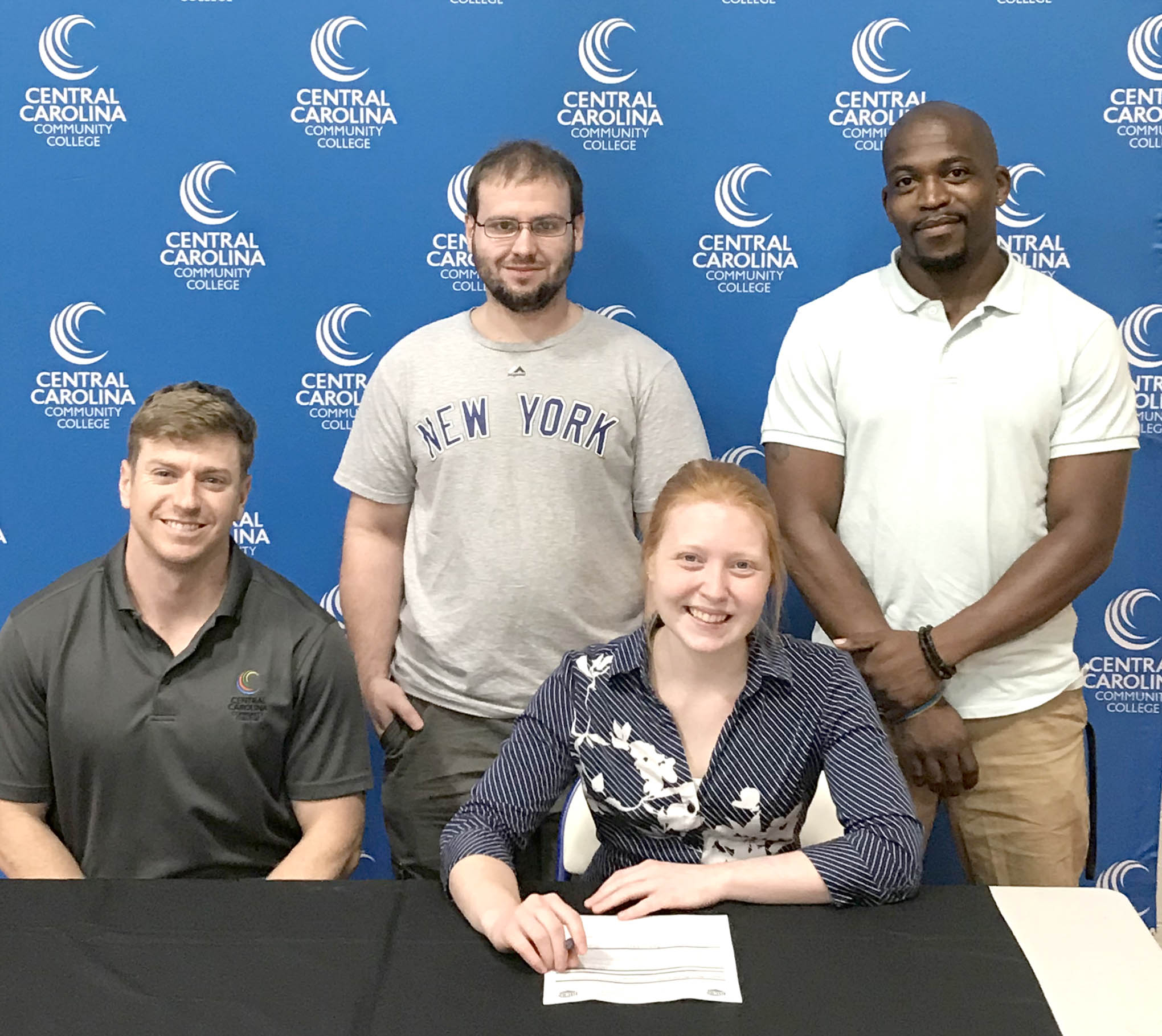 Read the full story, CCCC cross country signs Alicia Walker