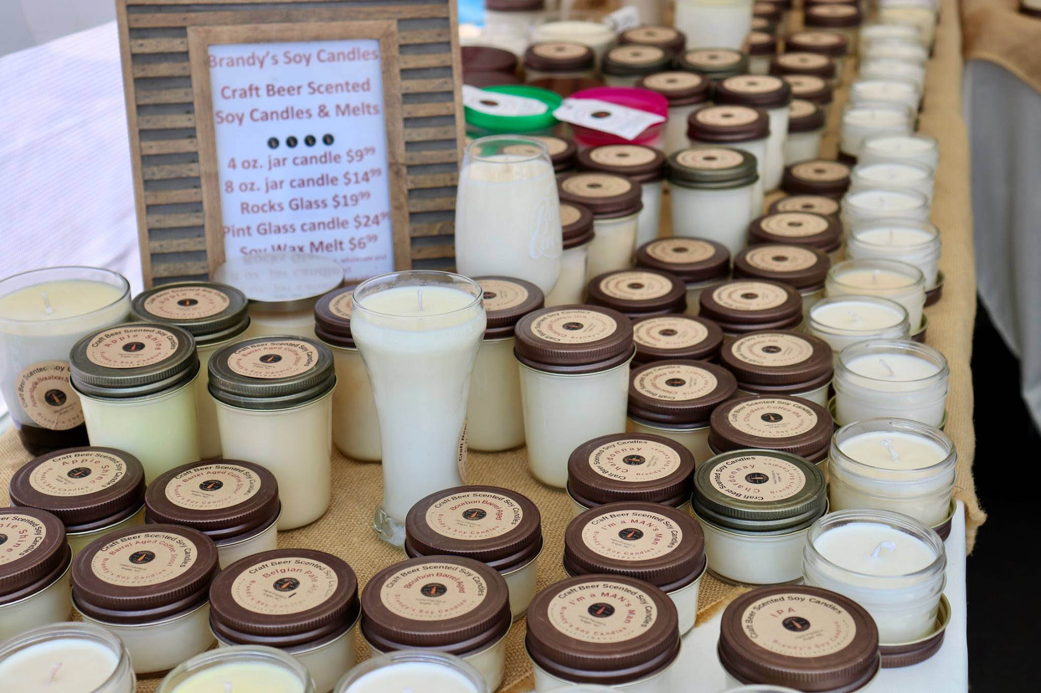 Candle maker sparks new flame in market, assisted by CCCC Small Business Center