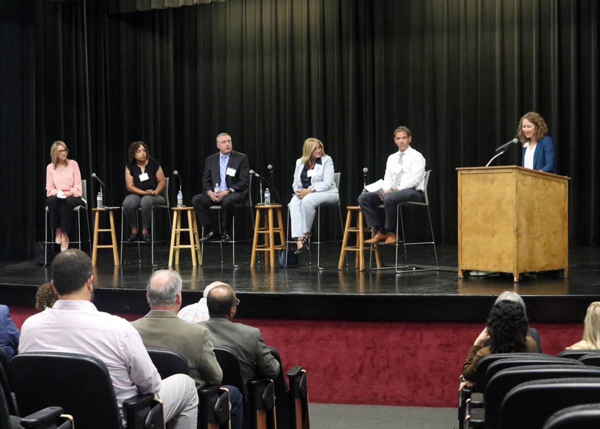 Read the full story, CCCC hosts 'Career Paths in Biotech' networking forum